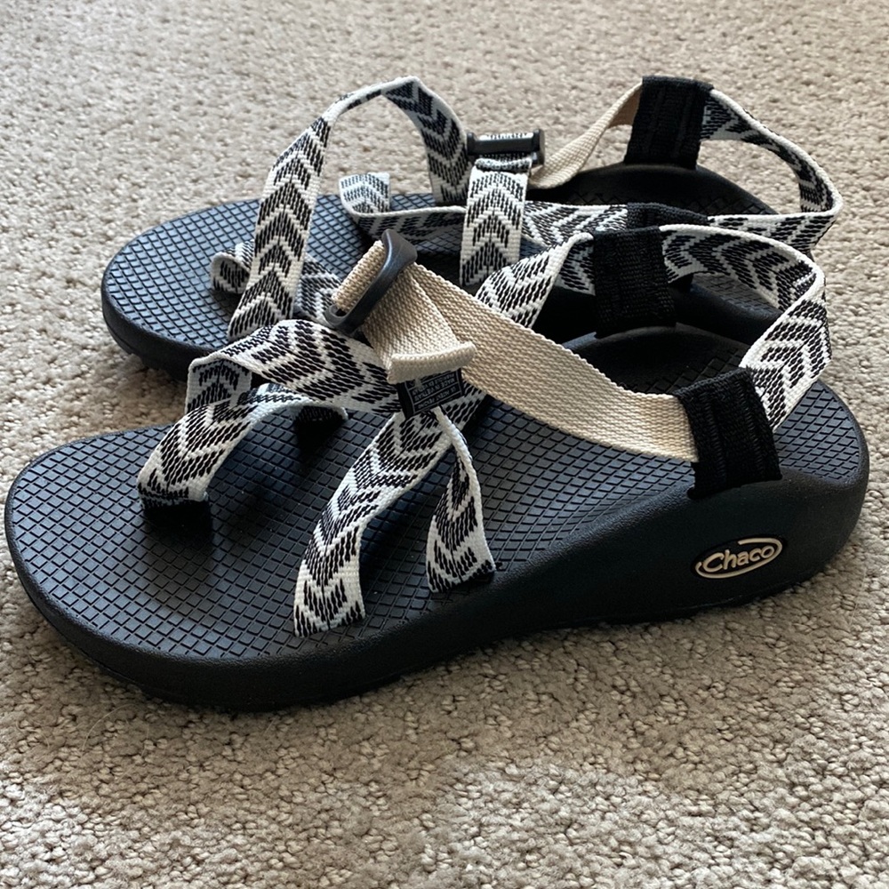 Chaco Z/Cloud Sandals, size 6, brand new CHASS18